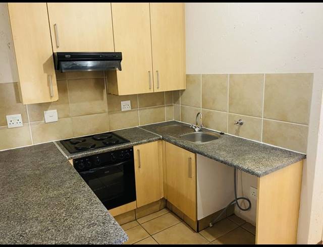 1 BEDROOM PROPERTY TO RENT IN LONEHILL